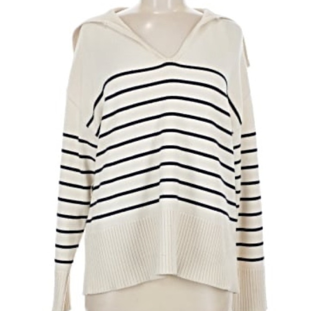 Zara Women's V-Neck Sweater in Cream and Black